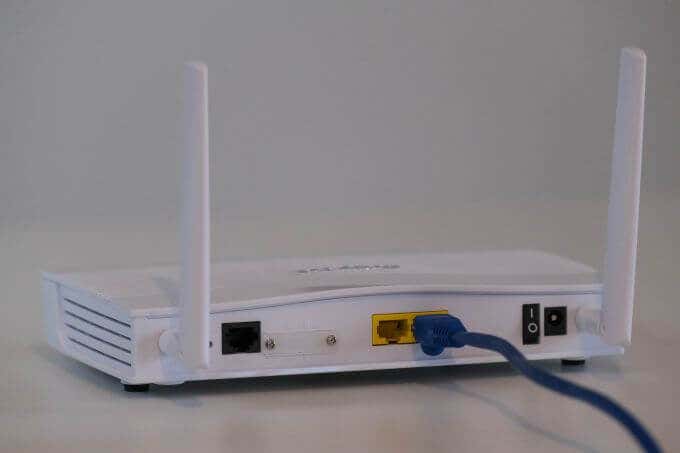 5-network-ports - Online Tech Tips Connect Your Devices to the Internet image - 5-network-ports